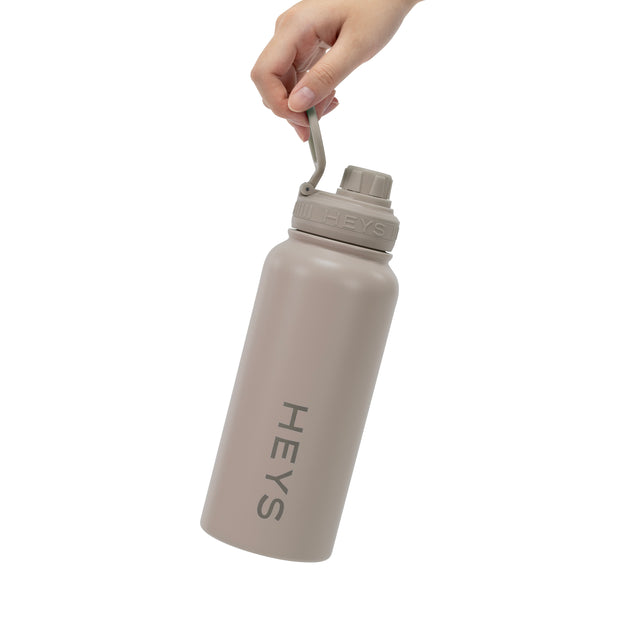 variant:46559211159744 The Aqua 32oz Water Bottle Atmosphere