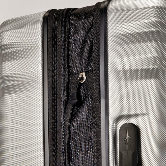 variant:41257611264192 Skyway Nimbus 4.0 Carry-On Expandable Hardside Spinner Suitcase - Shiny Silver